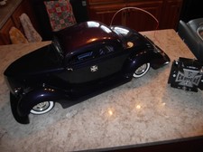 Coche de juguete remoto Ford Coupé 1936 Low Rider West Coast Choppers