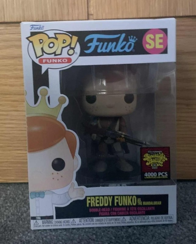 funko pop Freddy Funko as The Mandalorian