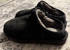 UGG Classic Slippers- Black- Size 7
