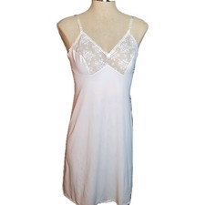 Vanity Fair Vintage Full Slip Dress Nylon Cream Size 34 Lace, faint stains