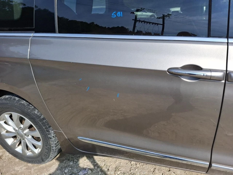 2018 Chrysler Pacifica Front Windshield Wiper Motor OEM FWD 111K Miles - Image 4 of 4