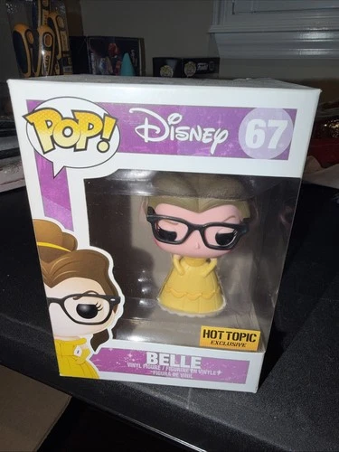 Belle Hipster (67) (Disney) Hot Topic Exclusive Funko Pop