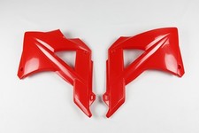 Lufteinlässe für Gas Gas Kühler in Rot.