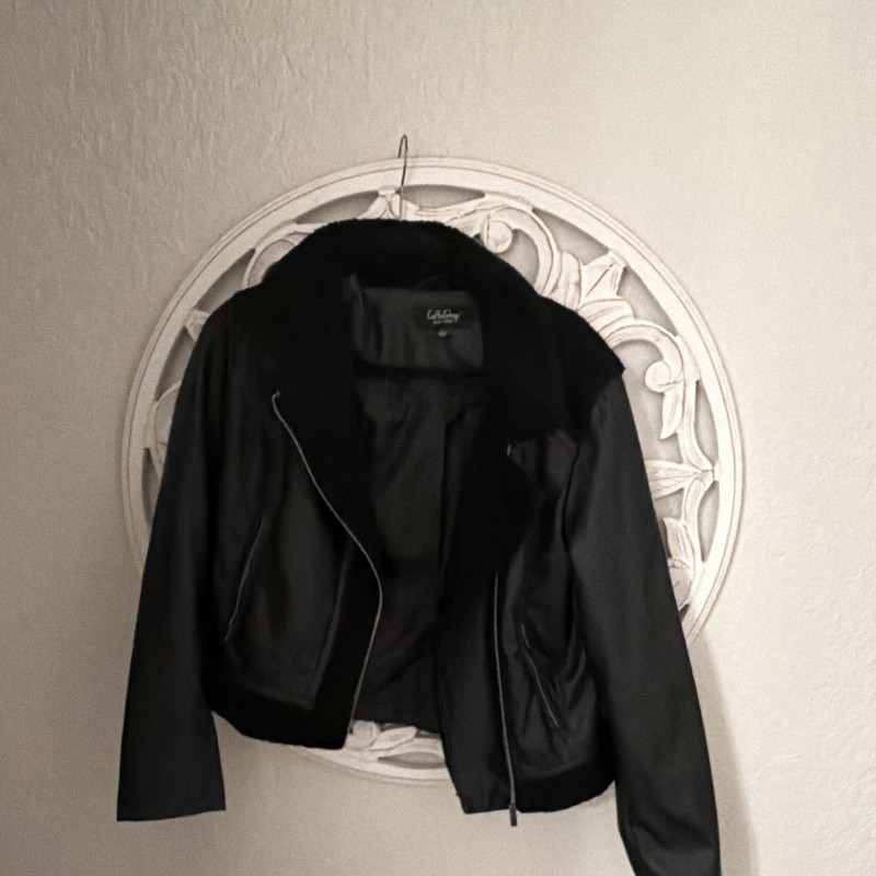 Coffee Shop New York Women’s Black Zip Collared Lined Pockets Jacket L
