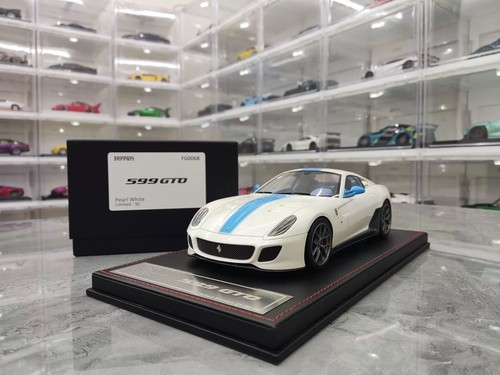 DM Ferrari 599 GTO supercar limited edition simulation resin car model 1:18 - Picture 15 of 20