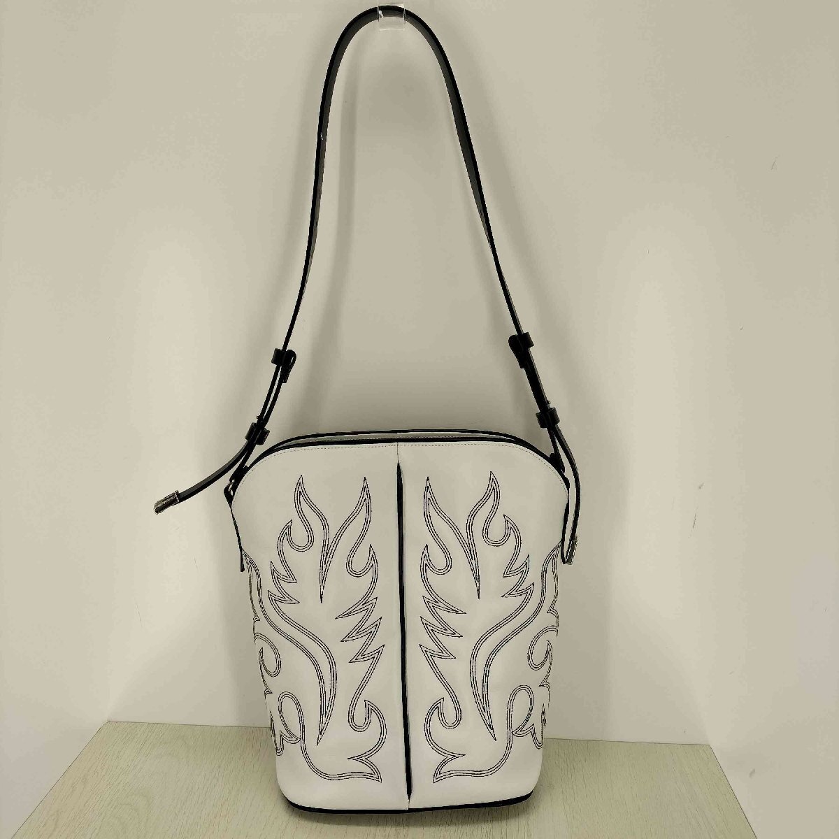 TOGA ARCHIVES TOO WESTERN SHOULDER BAG MEN | eBay TOGA ARCHIVES TOO WESTERN SHOULDER BAG MEN | eBay