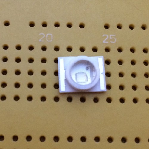 Royal Blue 458nm LED Emitter & Star Mounted 21lm Kingbright KTDG-9072 2W 90° - Picture 2 of 3