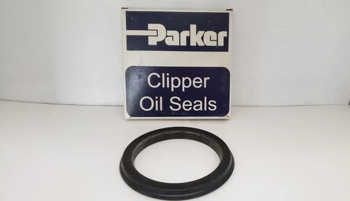 PARKER CLIPPER  7076 H1L5 NITRILE OIL SEAL, 3QTR21, 4.375" x 5.50" x0.563", NIB