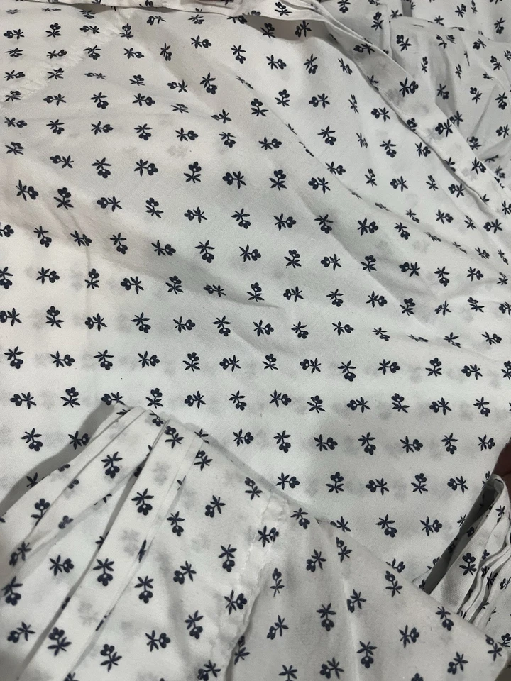 Tommy Hilfiger Navy Blue Small Flowers White Full Sheet Set 4pc - Image 2 of 4