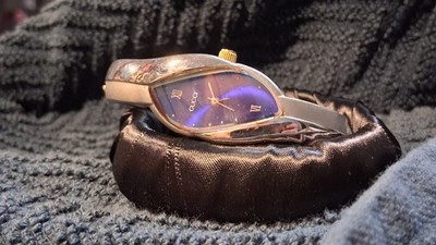 Rare Gucci women display picture 2
