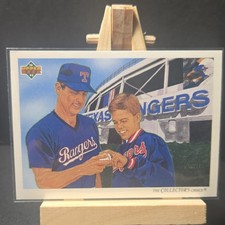 Upper Deck 1992 Texas Rangers Nolan Ryan #92 Team Checklist Baseball Card