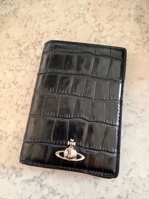 【VIVIENNE WESTWOOD】Washed Leather Flat Card Holder Black Flat Card Holder in BLACK | Vivienne Westwood®