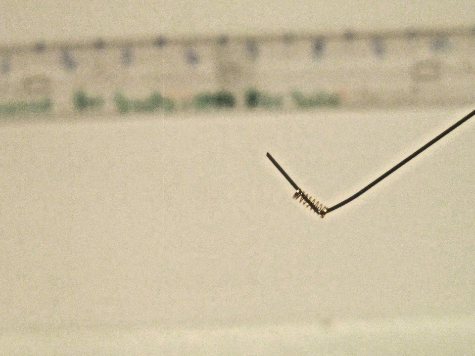 HO  TRAIN KNUCKLE COUPLER SPRING INSTALLATION KIT W/HANDLE COVER - Image 2 of 4