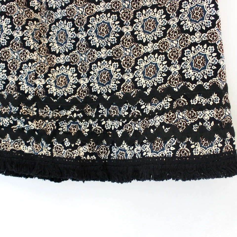 Minifalda vintage negra de diseñador Nanette Lepore, talla 2 Y2K Foto 2 de 4