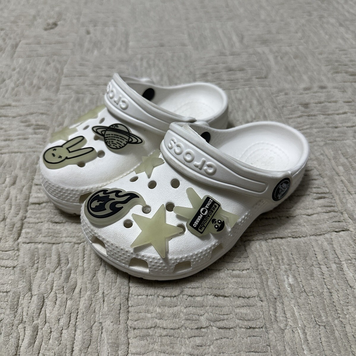 Crocs Clogs Youth C8 w/ Bad Bunny Glow In The Dark Charms Unisex
