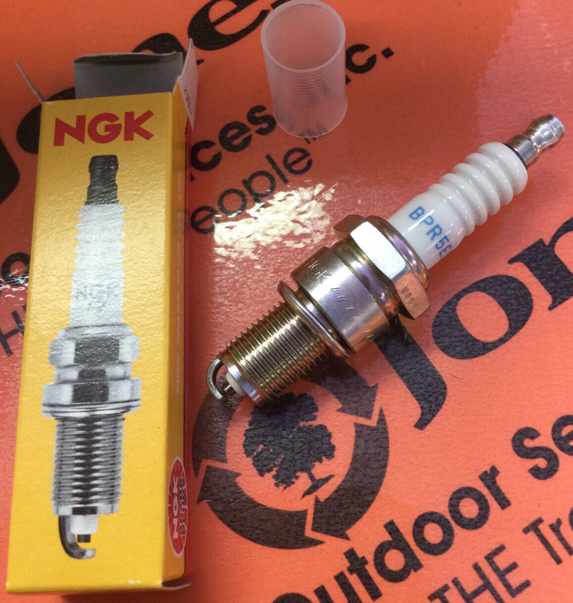 NGK # 7734  Standard  Spark Plug  -- BPR5ES  --  1 PC NEW