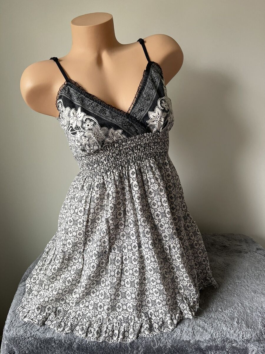 Speed Control Dress juniors womens M Black & White Floral Speed Control Dress juniors womens M Black & White Floral