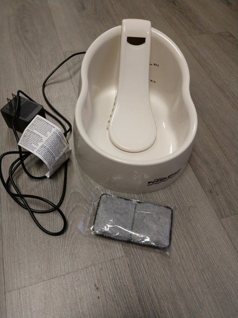 deluxe fresh flow water fountain