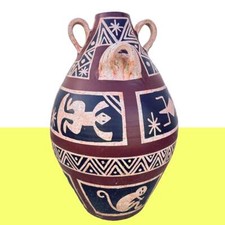 Vaso in ceramica decorato con simboli antichi, un pezzo unico che racconta st...