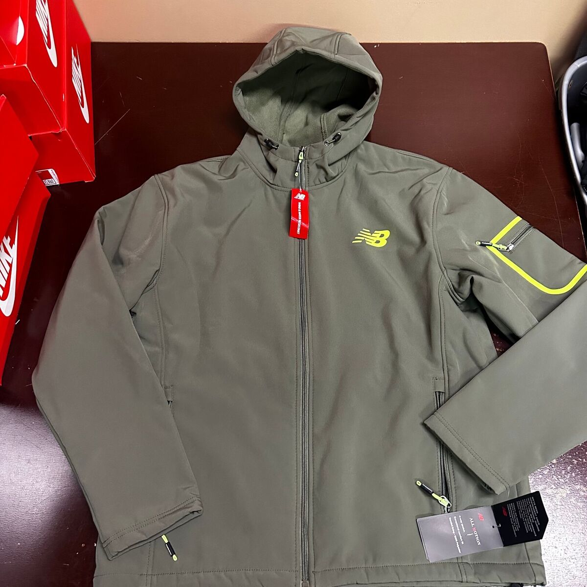 New Balance Mens Olive Wind & Water Resistant Hooded New Balance Mens Olive Wind & Water Resistant Hooded