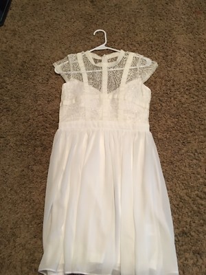 NWOT CAGED LACE CAP SLEEVE WHITE DRESS SZ M | eBay