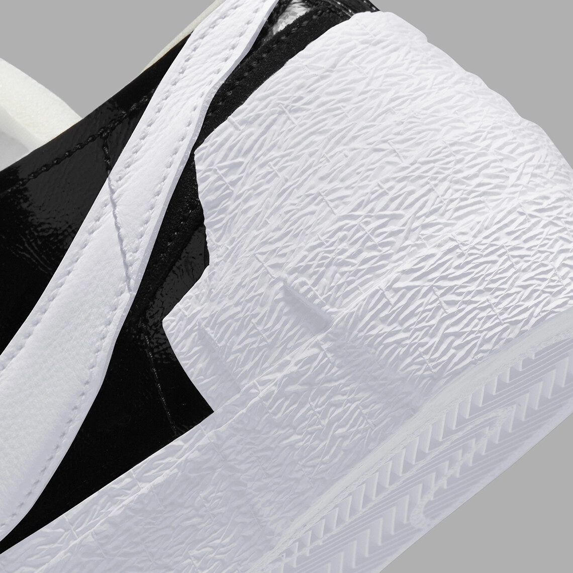 Nike Blazer Low Sacai Black White Patent Leather DM6443-001 Nike Blazer Low Sacai Black White Patent Leather DM6443-001