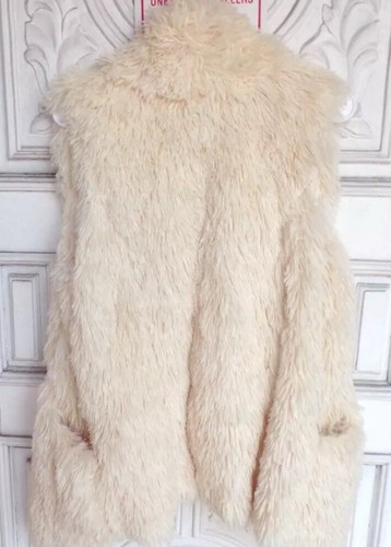 NEW Democracy Cream Colored Faux Shag Fur Vest Women's Size M NEW - Picture 2 of 6