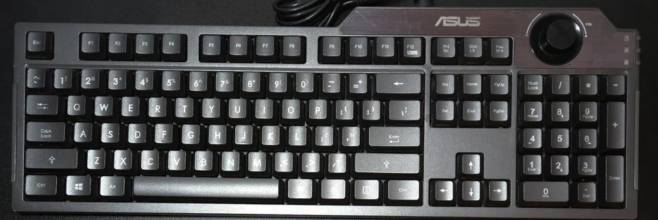 Asus G01 KB Backlit Gaming Keyboard Volume Knob Tilt Legs Tested Working Great - Image 3 of 4