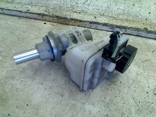 Maître-cylindre de frein Peugeot 107