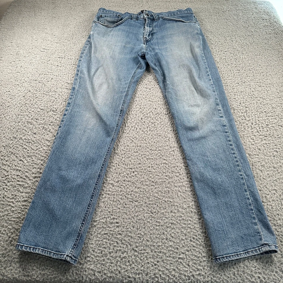 PrAna Men's Jeans Straight Fit Light Wash Denim Size 33 Stretch Flaw - Image 2 of 4