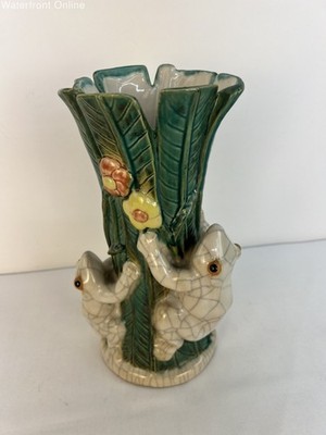 Majolica Palissy Vase with Applied Frog Flower Table Green 12 1/2'' Tall