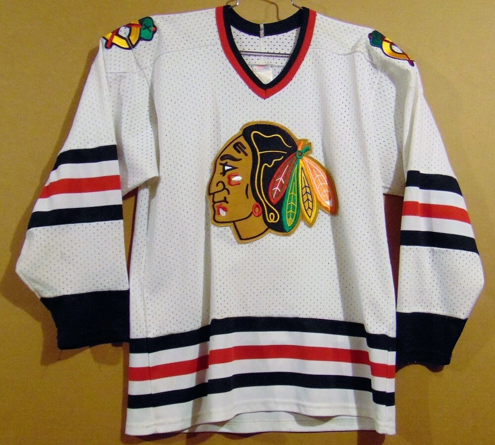Black and white blackhawks jersey sale