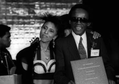 Nona Hendryx presents an award to Hank Ballard 1992 R & B Foundati- Old Photo 2