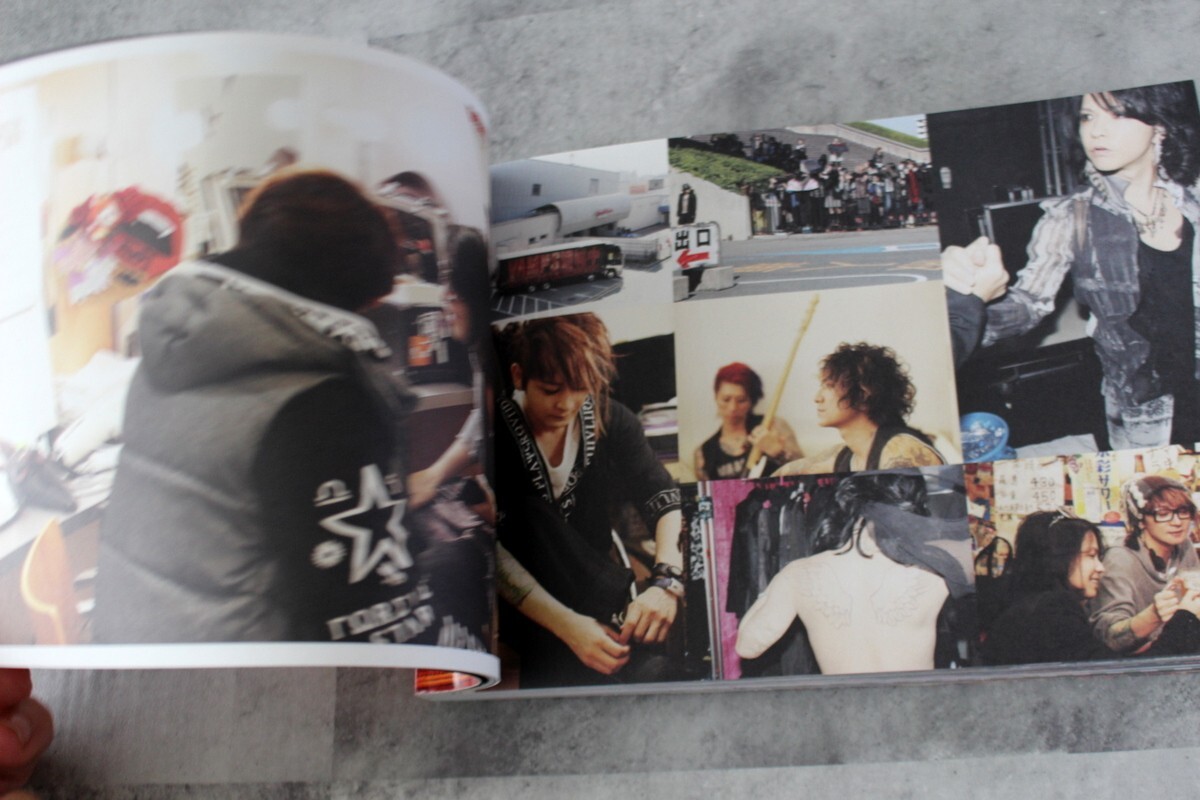 VAMPS(hyde, L'Arc-en-Ciel)Photobook Photograph Diary VAMPS(hyde, L'Arc-en-Ciel)Photobook Photograph Diary