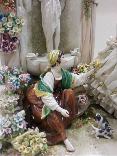 Capodimonte porcelain. Flowers for My Lady. - Picture 5 of 11