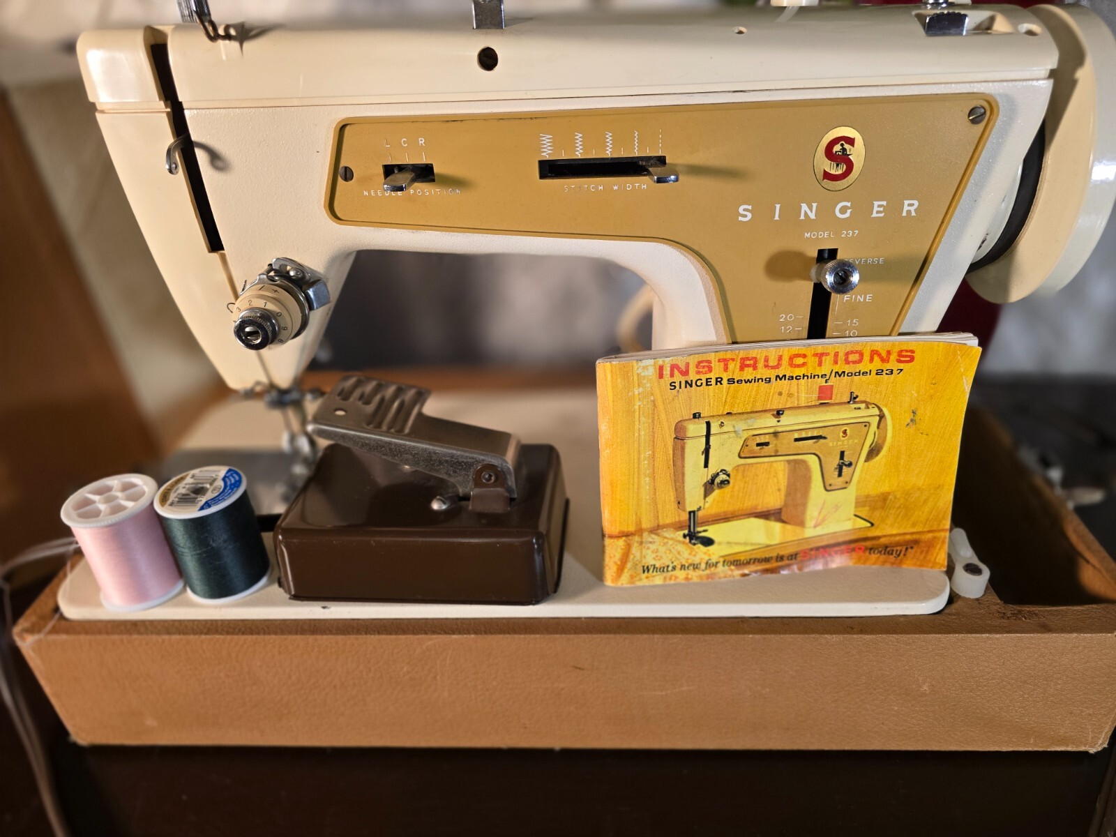 Vintage Fashion Mate Singer Sewing Machine Model 237 Carrying Case Heavy Duty eBay