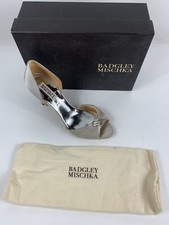 Badgley Mischka Jennifer Silver Satin Women  s Evening High Heels Pumps 9 Wedding