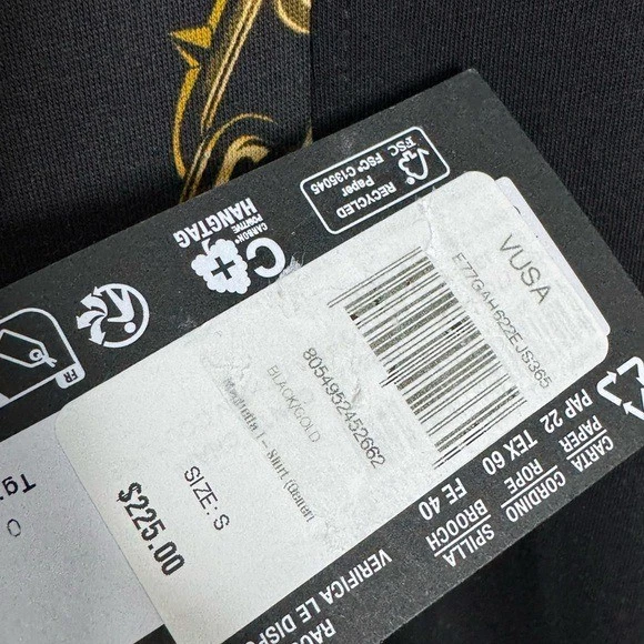 Camiseta de algodón con paneles Versace Jeans Couture negra dorada para hombre talla pequeña Foto 3 de 4
