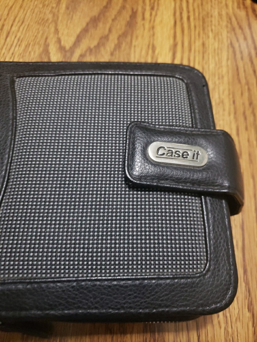 Vintage Case It Black Leather CD/DVD Holder Zip Around w/ Button