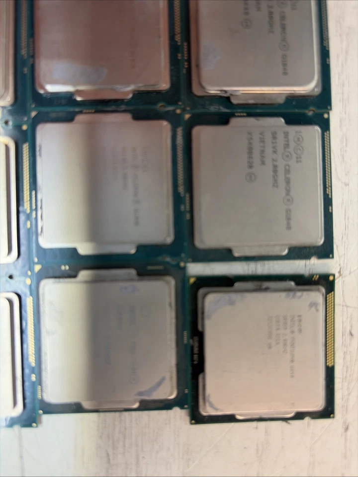 Lot de 27 processeurs Intel Celeron & Pentium – LGA1150 / LGA1155 / LGA1151 - Photo 3/4