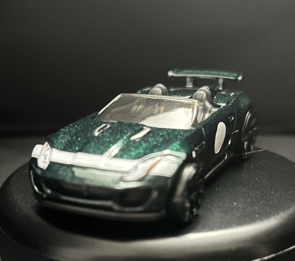 Hot Wheels '15 Jaguar F-Type Project 7 🟢 Diecast 1:64 Modelo de coche de juguete HW Exotics Foto 2 de 4