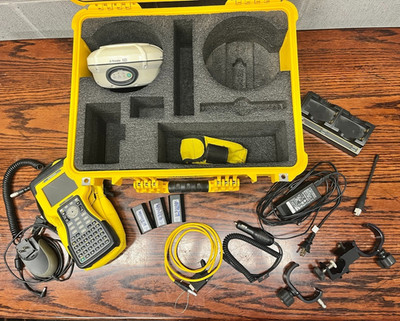 Trimble R8 GNSS 5800 with TSC2 Data Collector