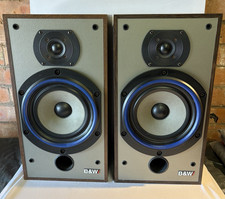 B&W DM110 Bookshelf Speakers Pair 2.0 Wired Bass Reflex Wood Finish