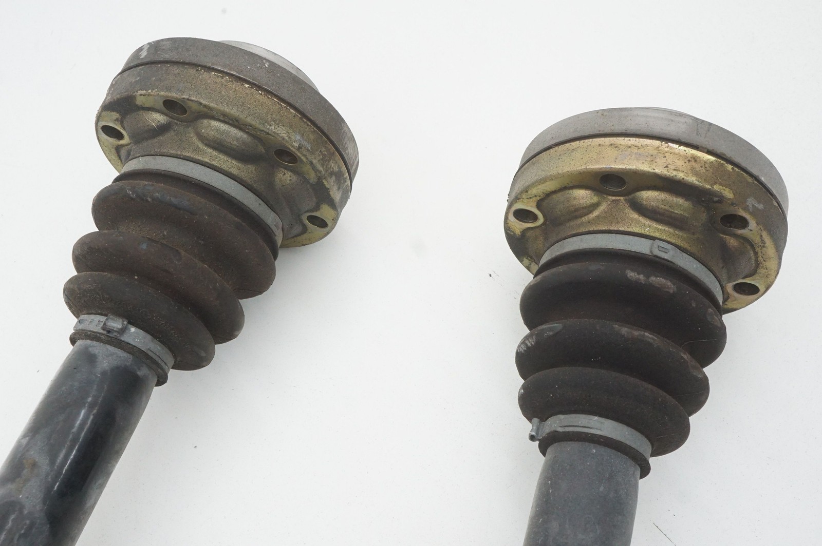 Set Rear Left Right CV Axle Shaft OEM 33207571957 Rolls Royce Phantom Vii 2006