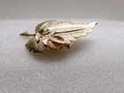 Vintage Jeri- Lou Leaves Scarf Clip Shiny Textured Gold Tone 2 1/4" Leaf Signed — photo 6