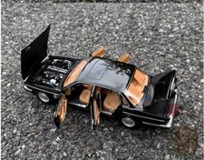 Almost Real 1/18 Jaguar Daimler XJ40 Alloy Diecast Car Model White / Black Gifts