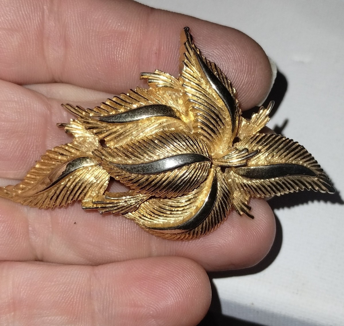 Vtg Sphinx Number Signed Gold Tone Leaf Pin Brooch A1452 | eBay