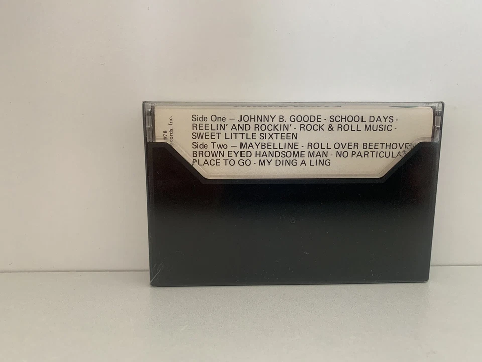 BEST OF THE BEST OF CHUCK BERRY CASSETTE TAPE HITS - Image 2 of 3