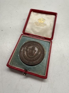 CASED OLD BRONZE MEDAL 1902 CORONATION BOROUGH OF SUNDERLAND EDWARD VII