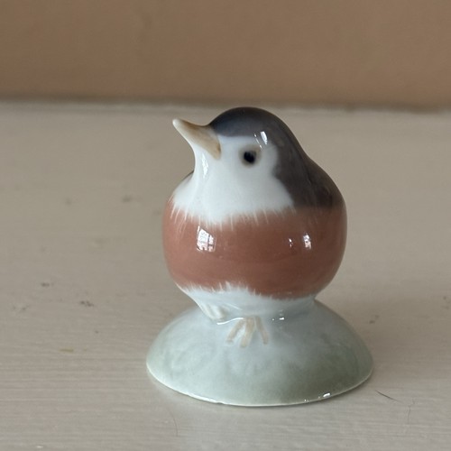 Rare Antique ca 1920's ROYAL COPENHAGEN Robin Miniature Bird Figurine # 2238